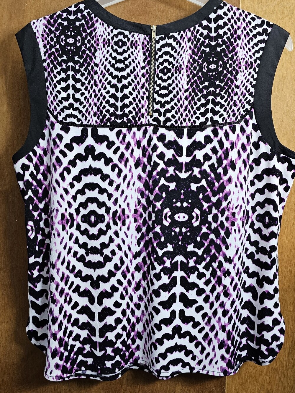 Worthington Womens Black white pink sleeveless tank top shirt Blouse XL snake - Picture 6 of 8